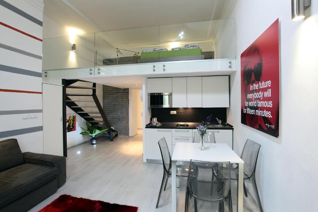 Apartament House - The Modern Flat